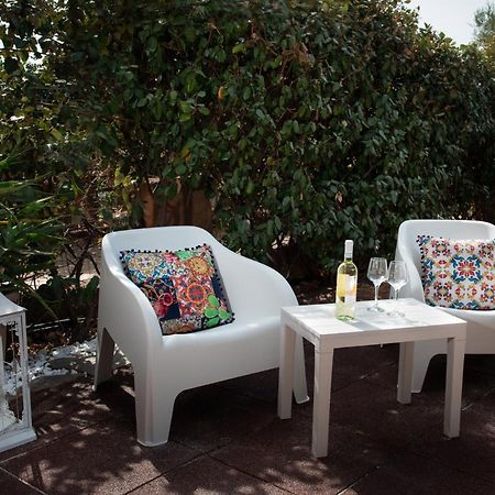 Homey Experience - Jardin Du Port Olbia Luaran gambar