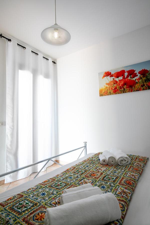 Homey Experience - Jardin Du Port Olbia Luaran gambar